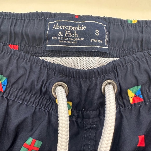 Abercrombie & Fitch Nautical Swim Trunks Sz Sml - Picture 3 of 6